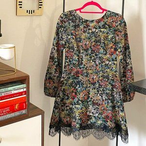 Love Sadie multi color dress with lace trim SIZE M